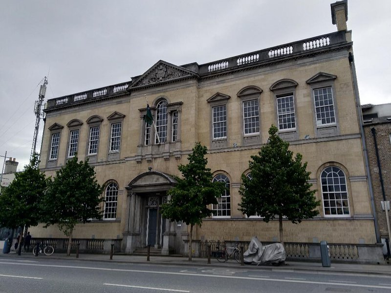 Local Libraries in the Dublin Docklands—With internet, and e-readers and information on demand it may seem like libraries are a thing of the past, but they’re still relevant in the 21st century.